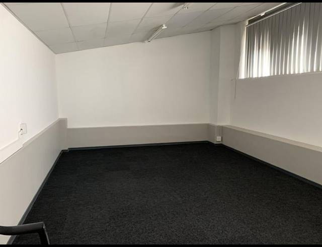 INDUSTRIAL PROPERTY TO RENT IN PAARDEN EILAND